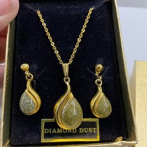 Ronté Diamond Dust earrings & pendant necklace NIB vintage